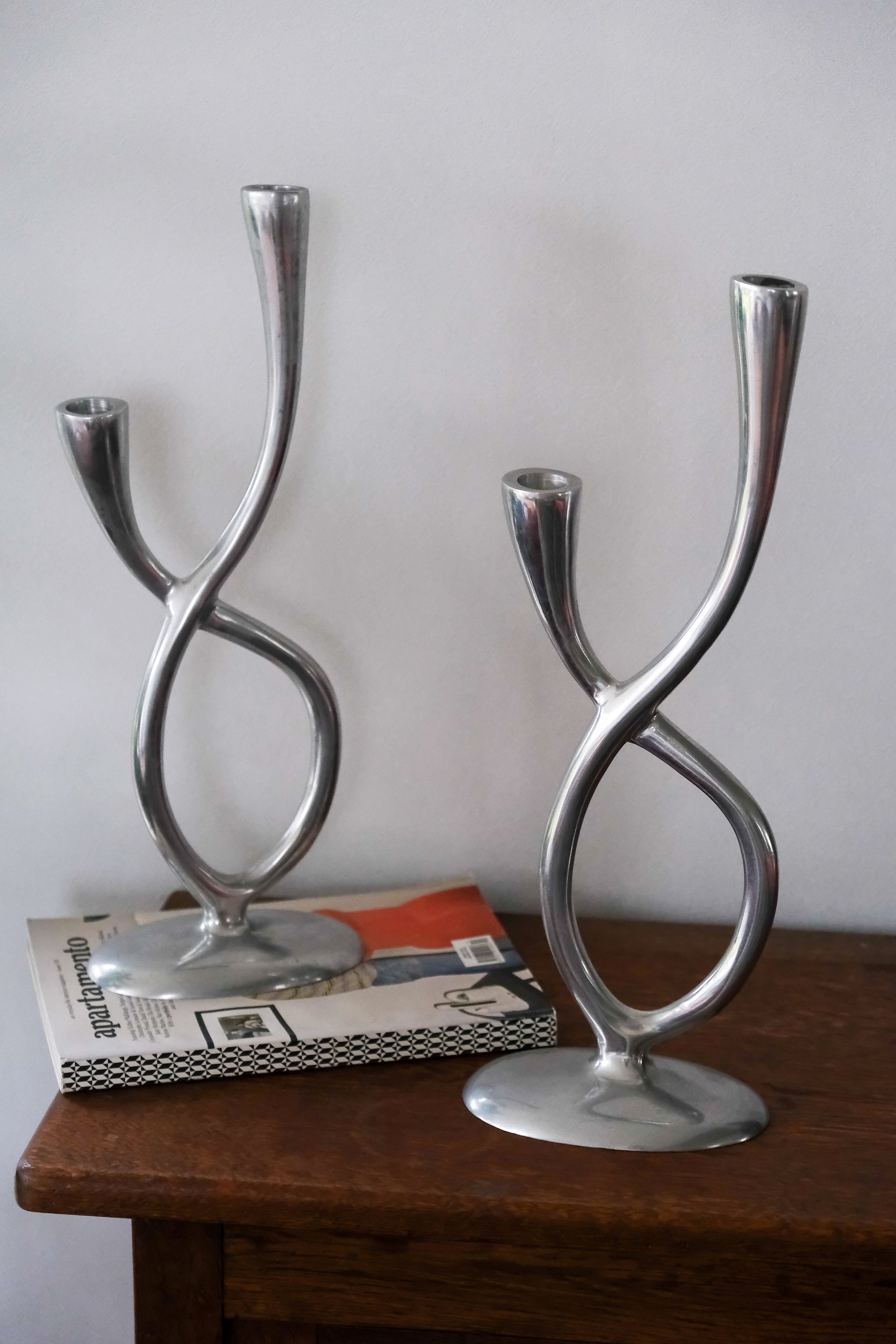 Twisted candle holder
