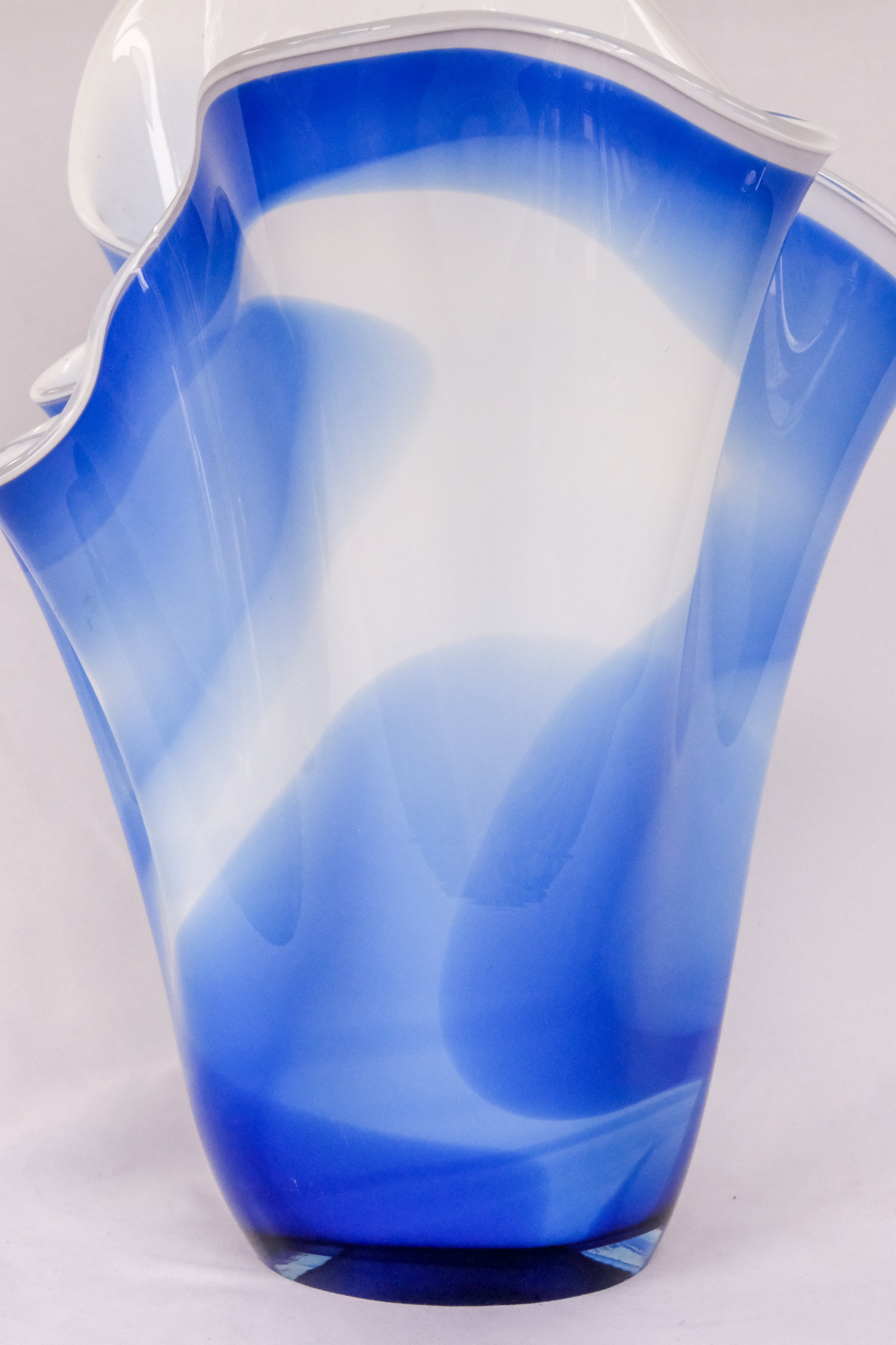 XL handkerchief vase