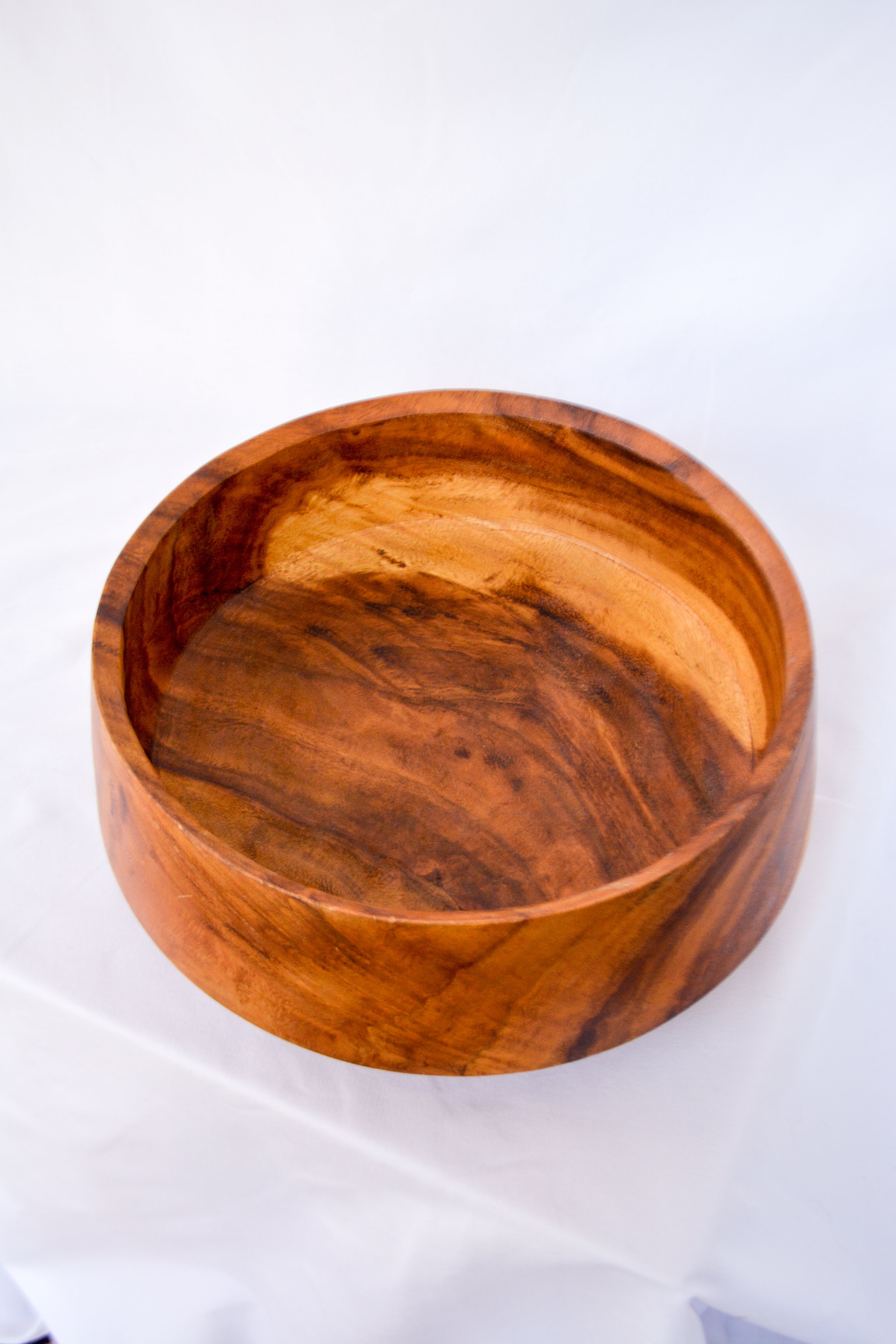 Acacia wood bowl