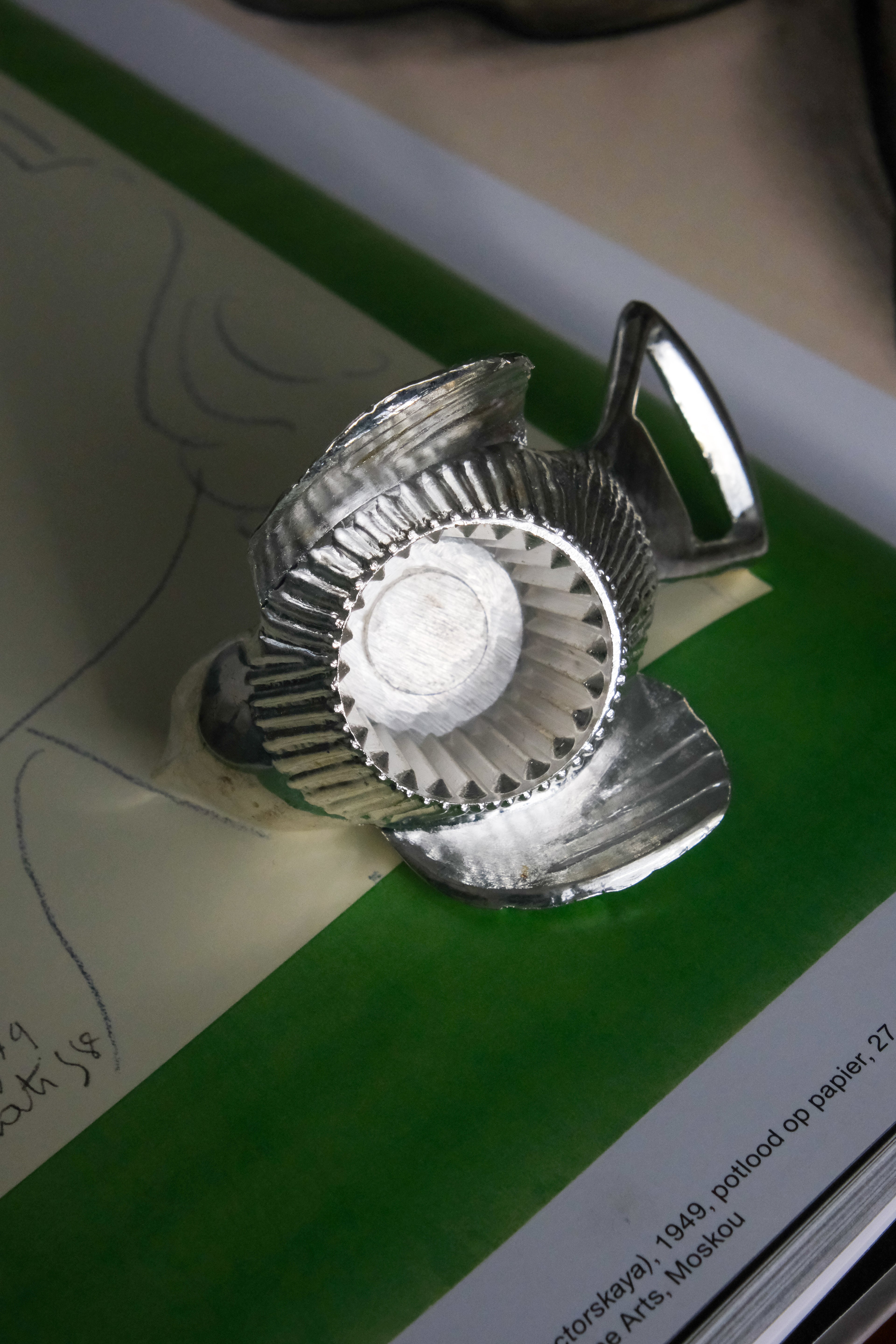 Bird bottle opener