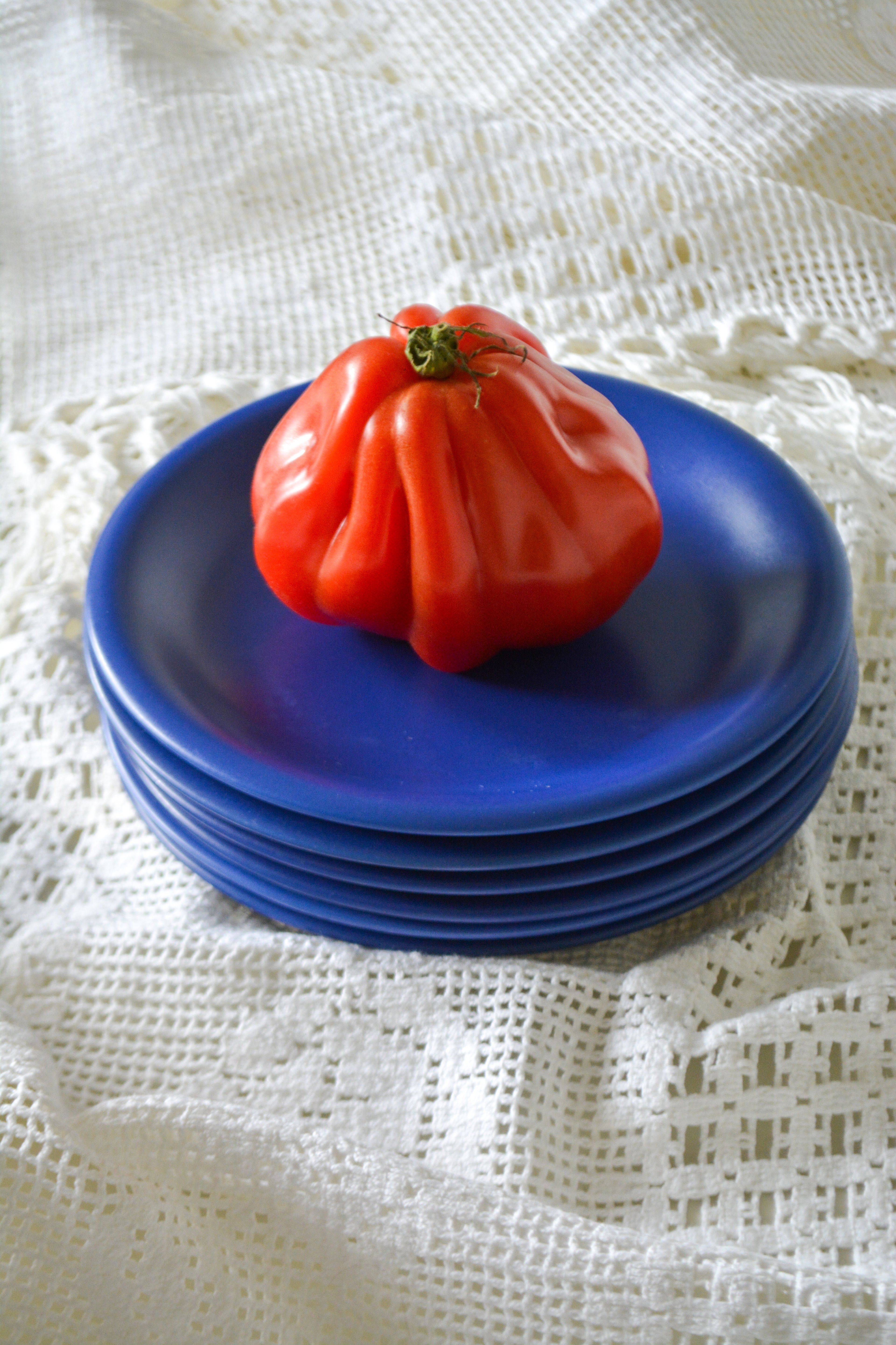 Set of six breakfast plates