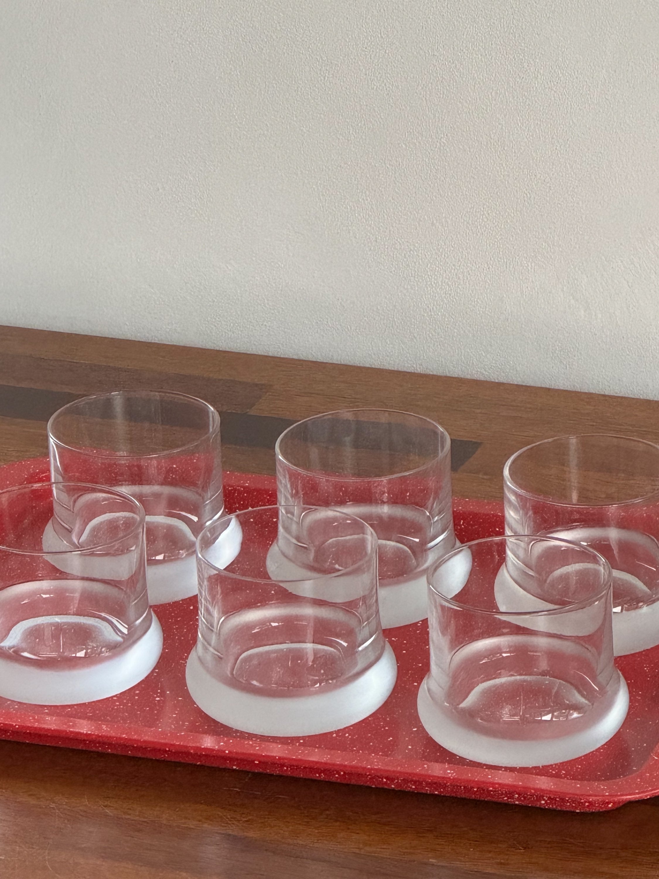 Set of six tumblers with a frosted base