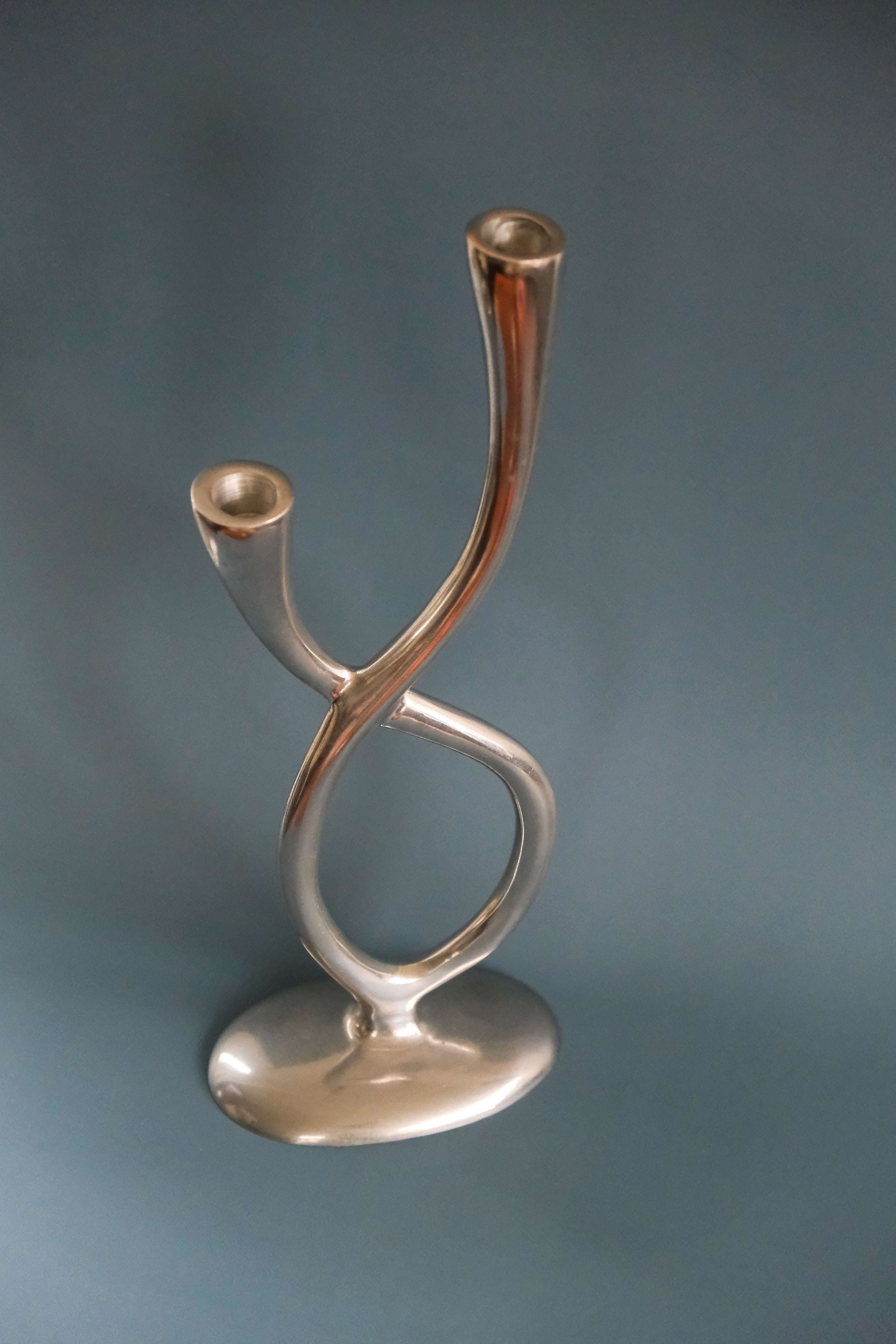 Twisted candle holder