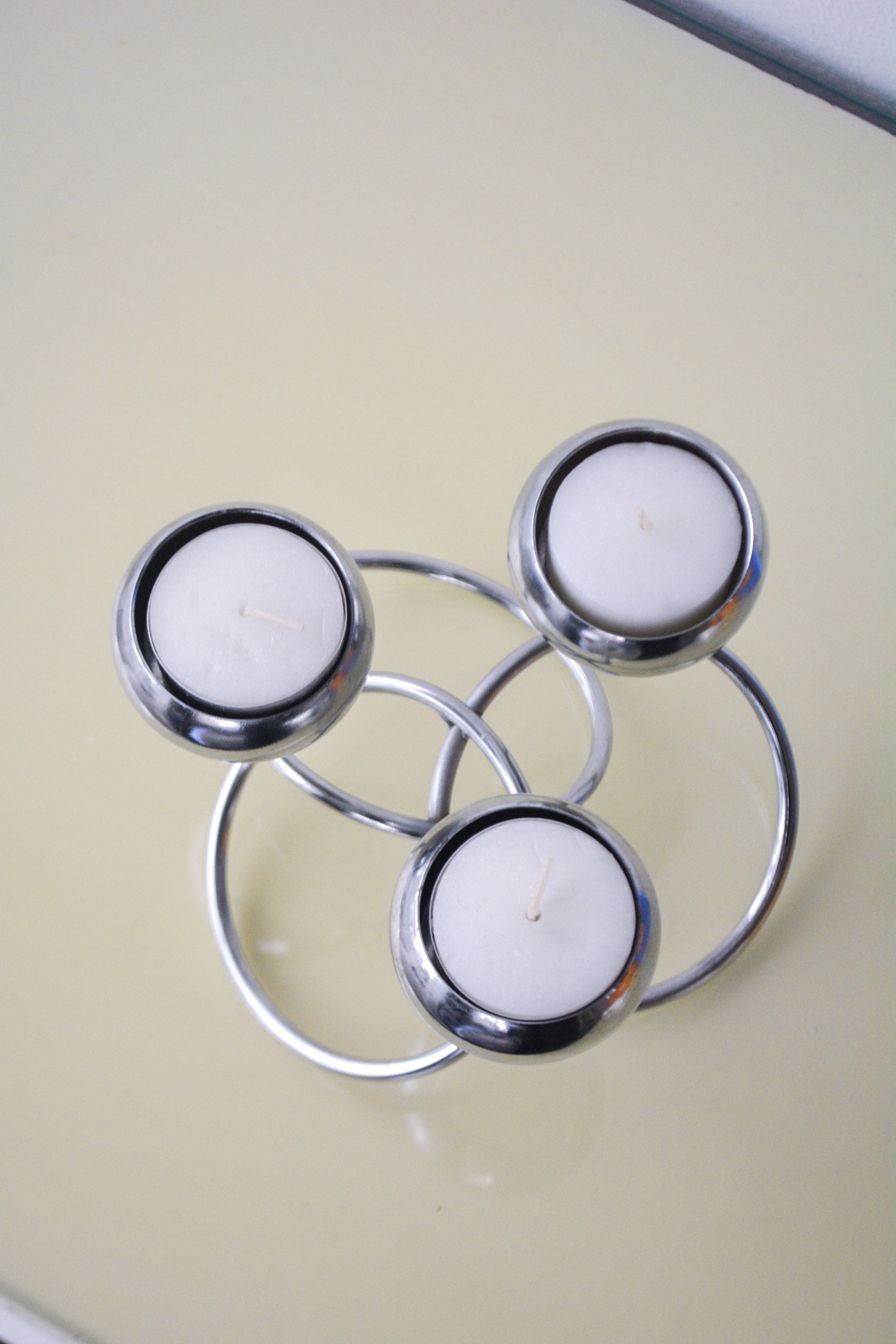 Tea light holder