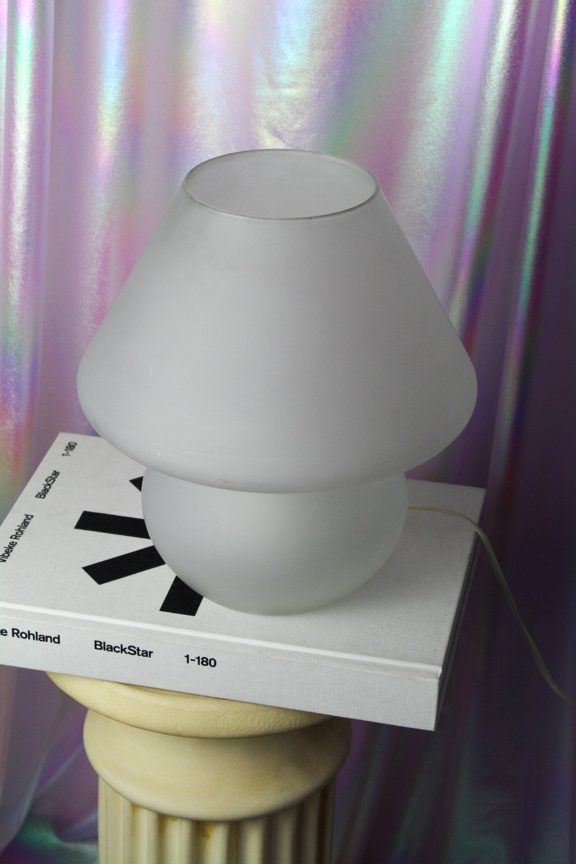 Matte mushroom lamp