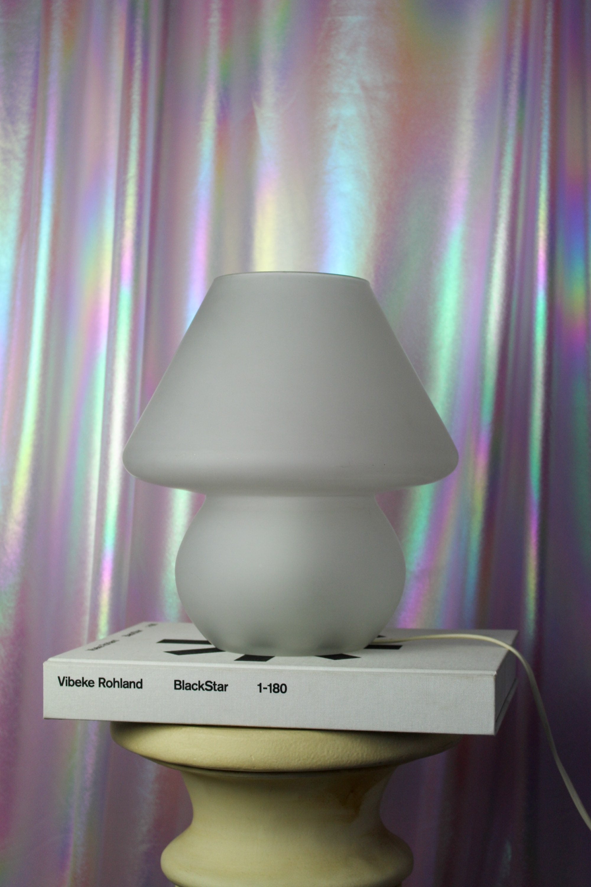 Matte mushroom lamp