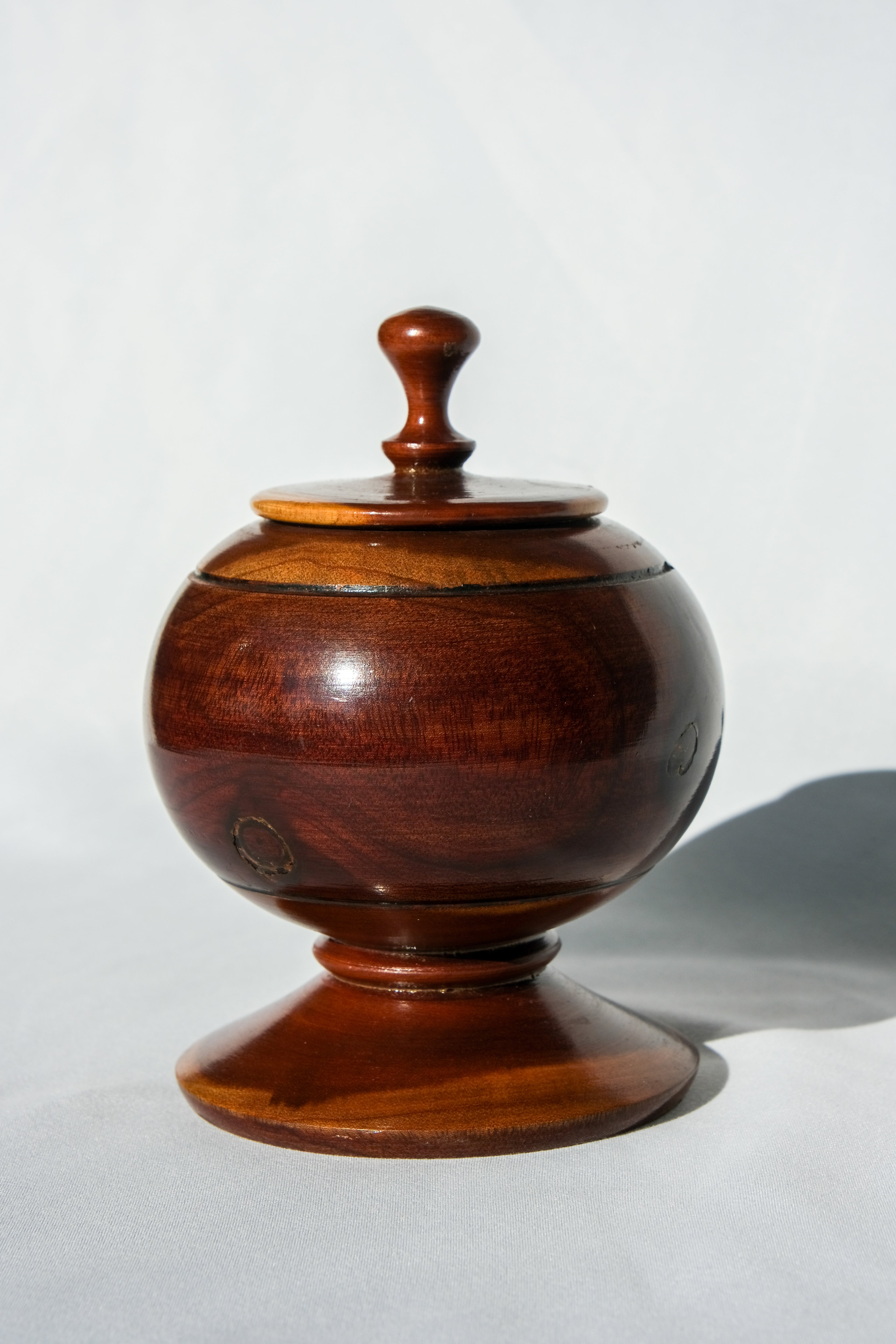 Wooden lidded box
