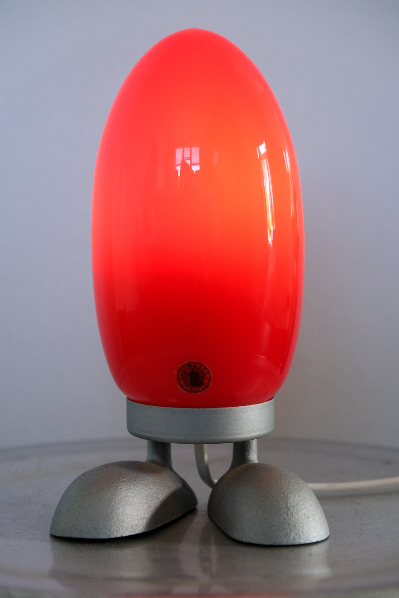 Fjorton ‘Dino egg’ Lamp