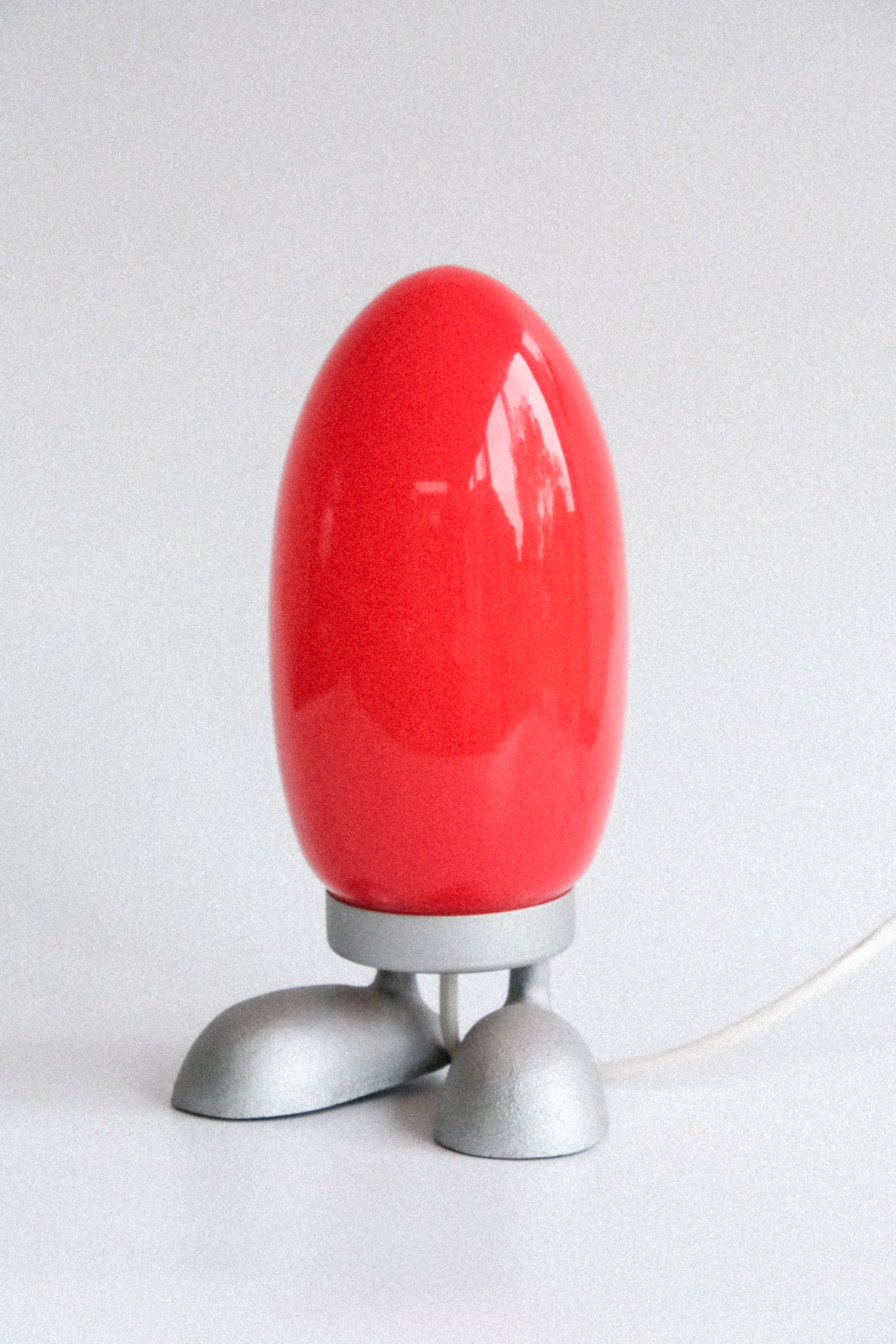 Fjorton ‘Dino egg’ Lamp