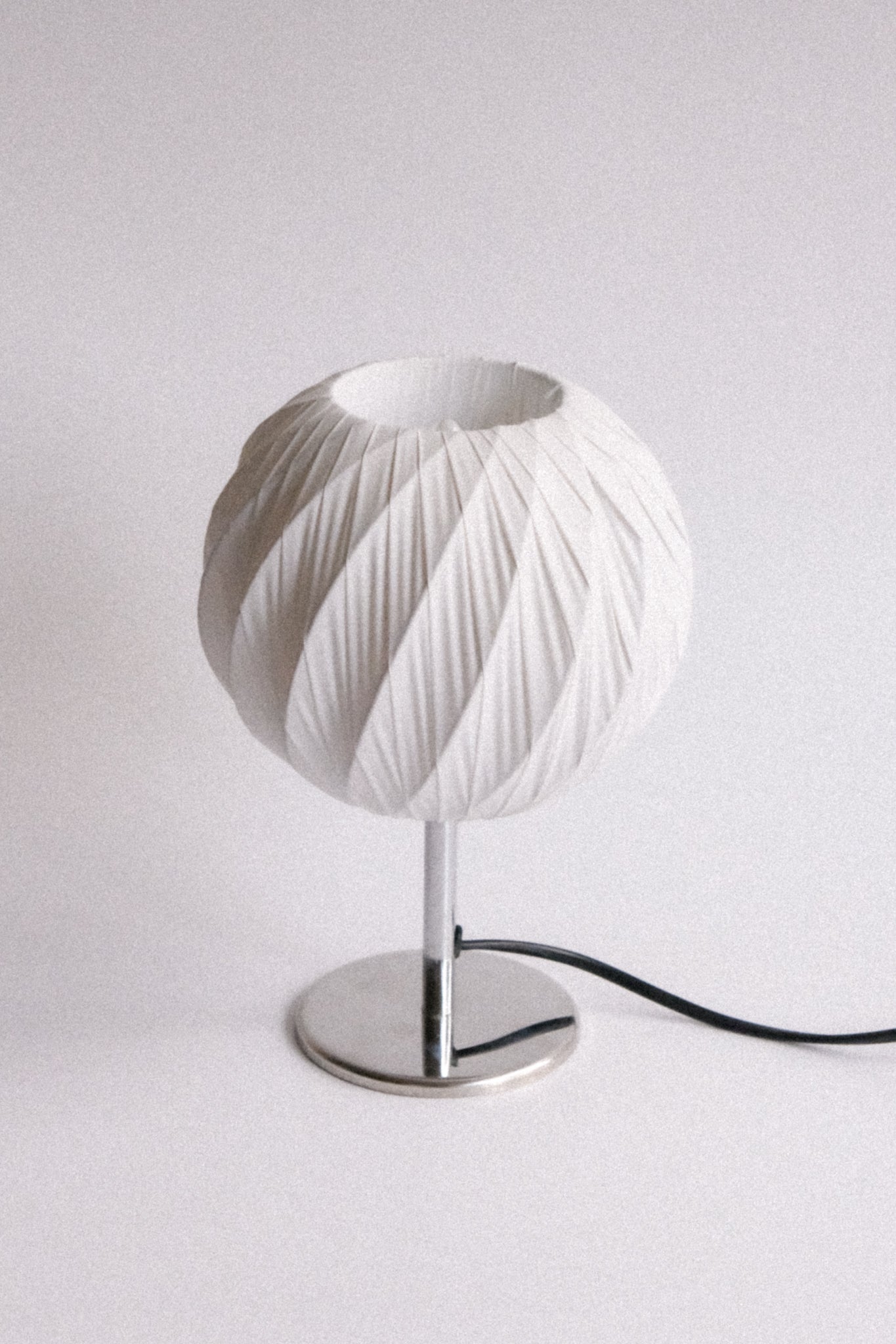 Fabric & inox table lamp