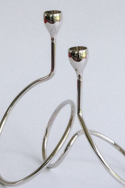 Curly candle holder