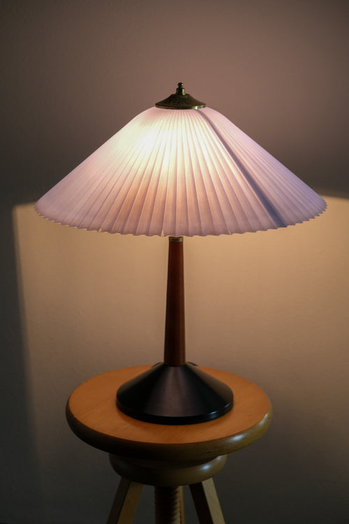 1960's Italian lamp with glass shade