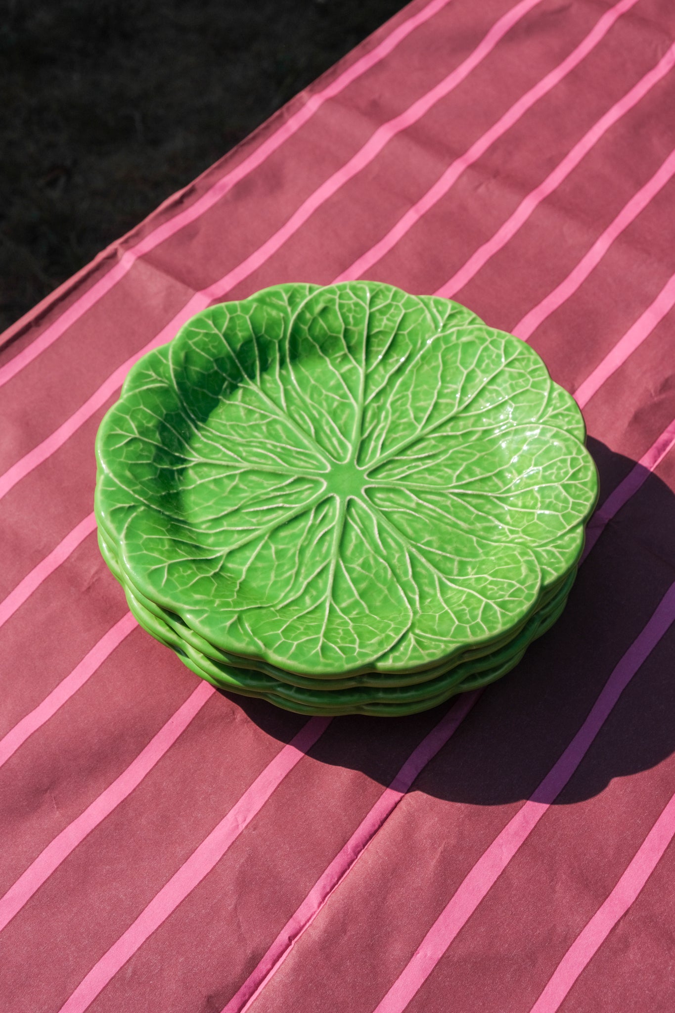 Set of four lettuce plates