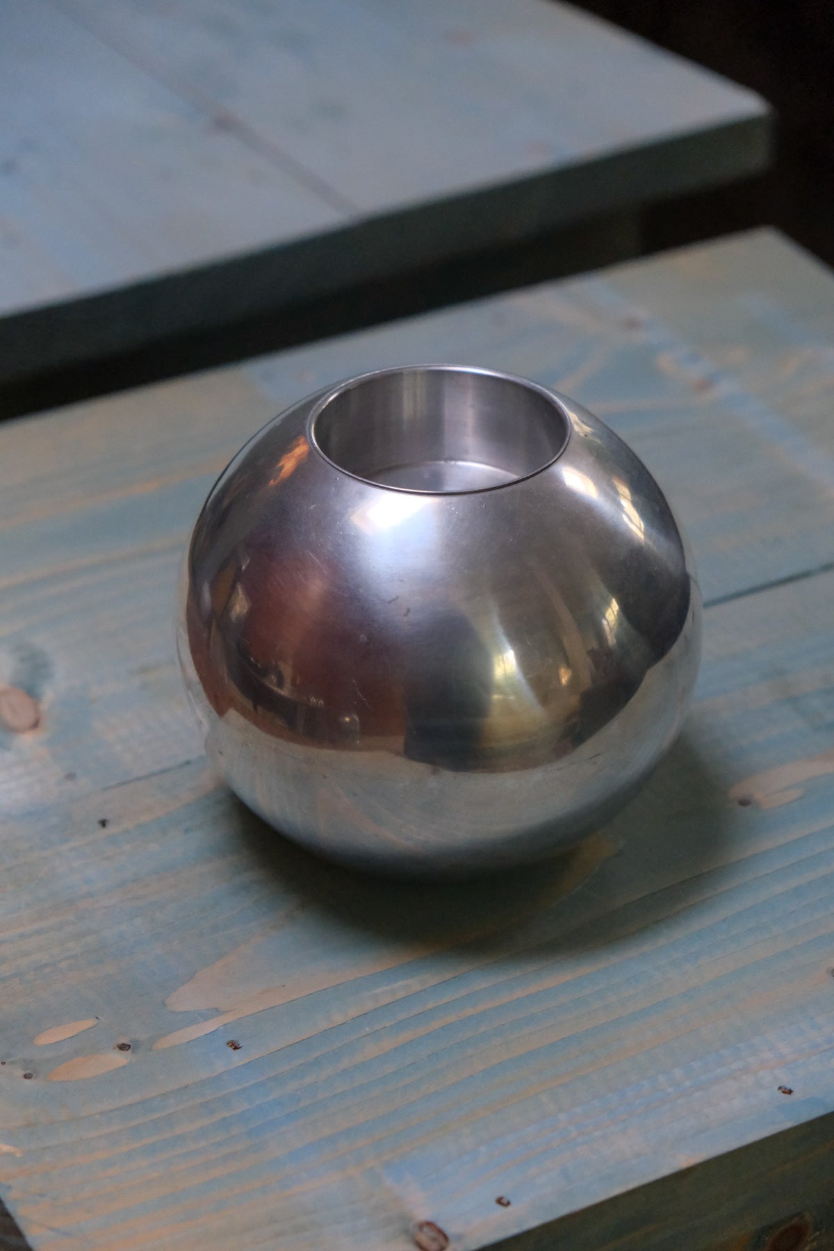 Candle holder sphere