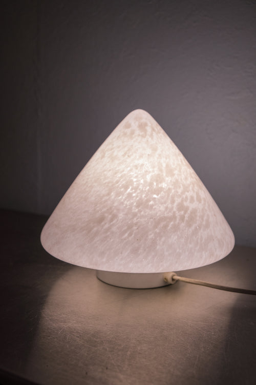 Glass cone lamp