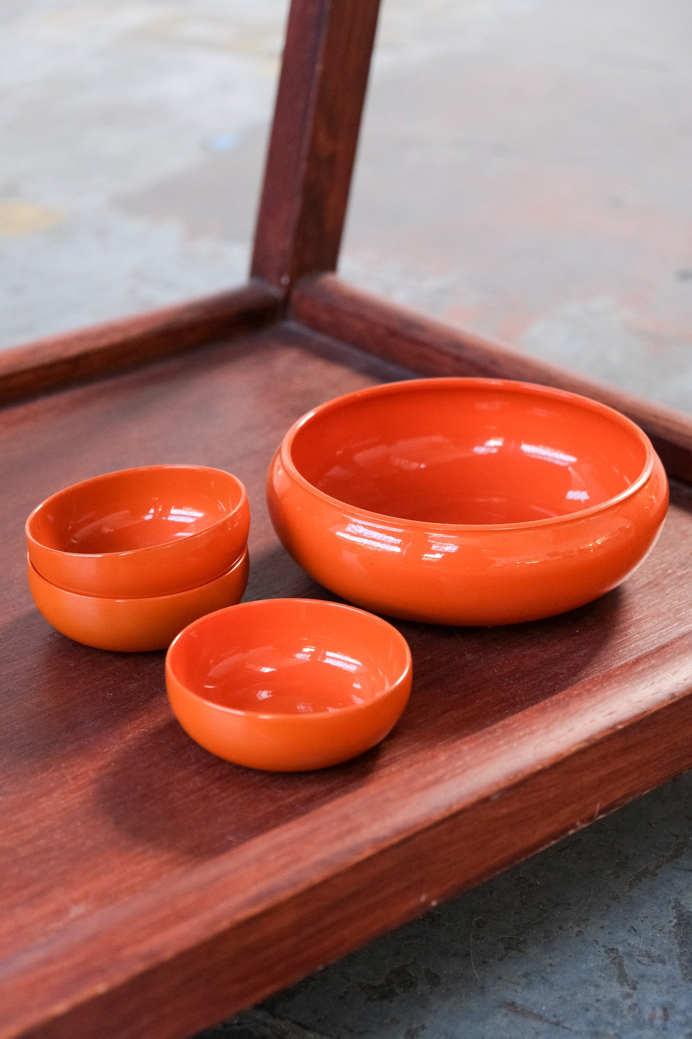 Retro bowl set