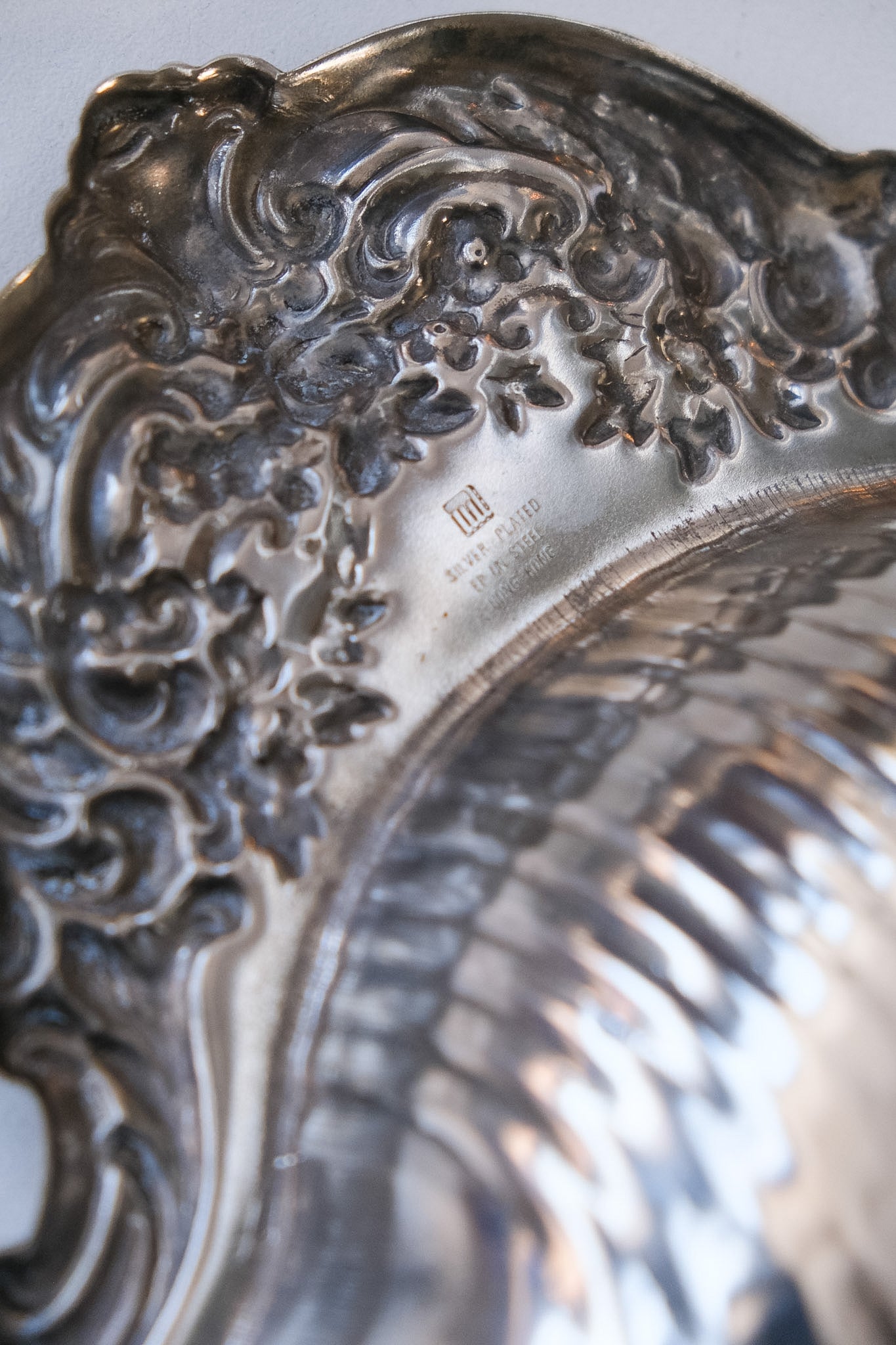 Large silverplated shell bowl