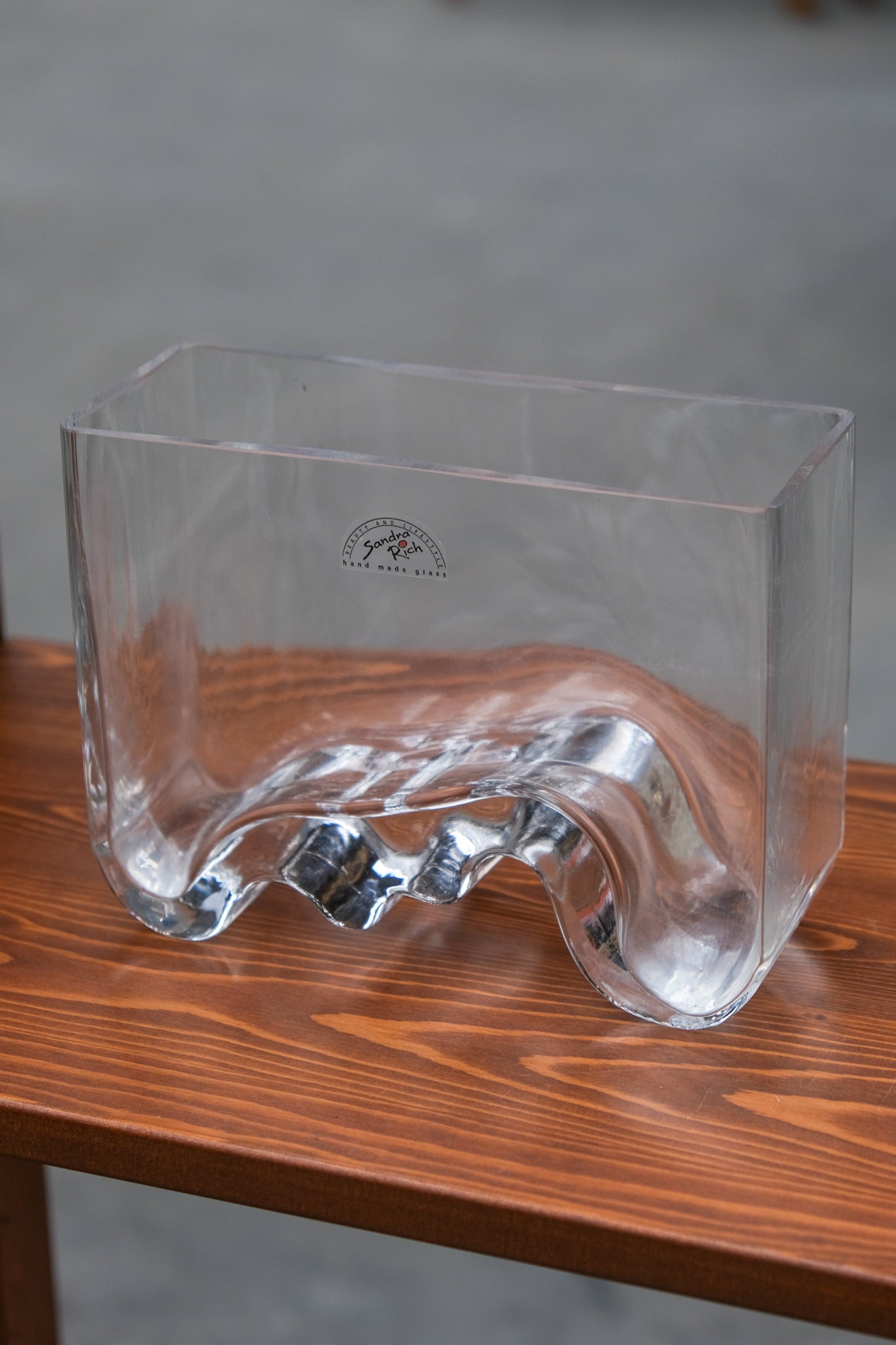 Glass art vase