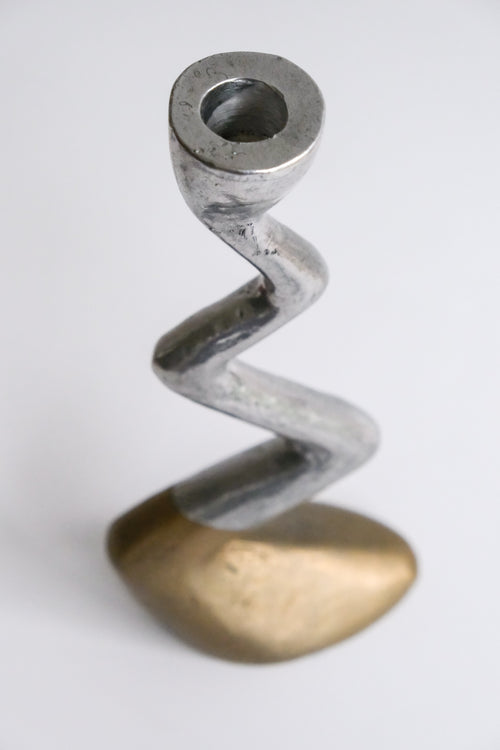 Zigzag candle holder