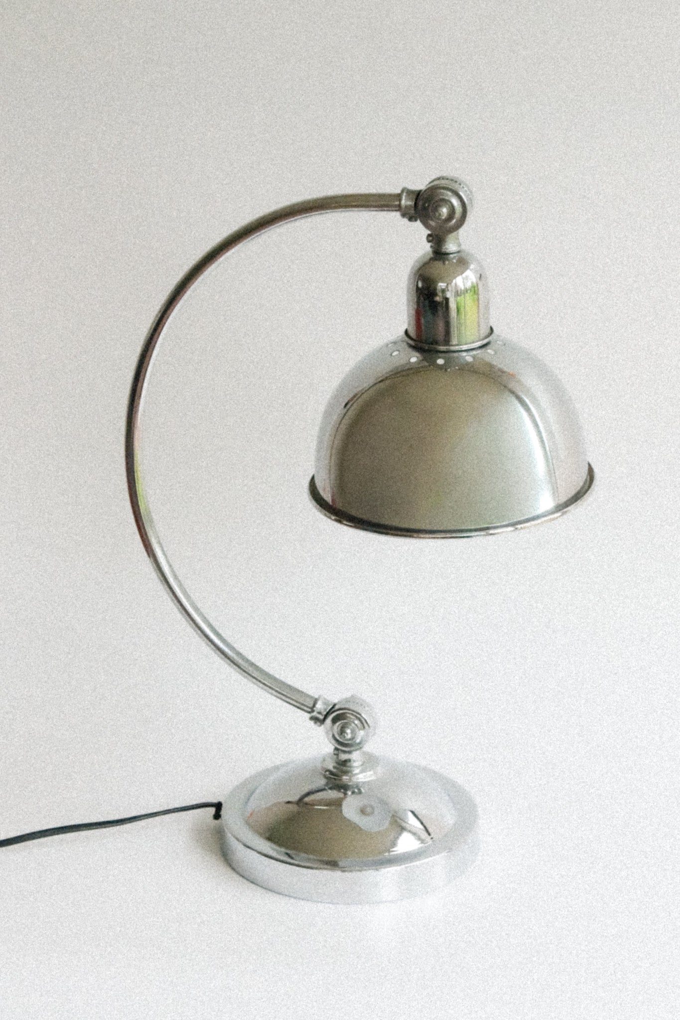 Desk lamp