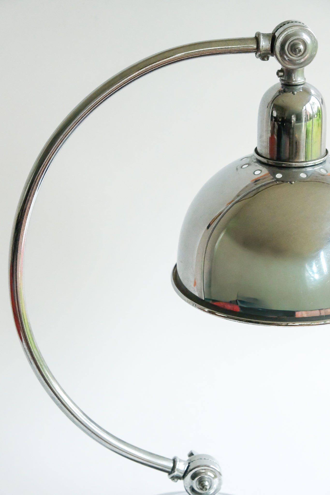 Desk lamp