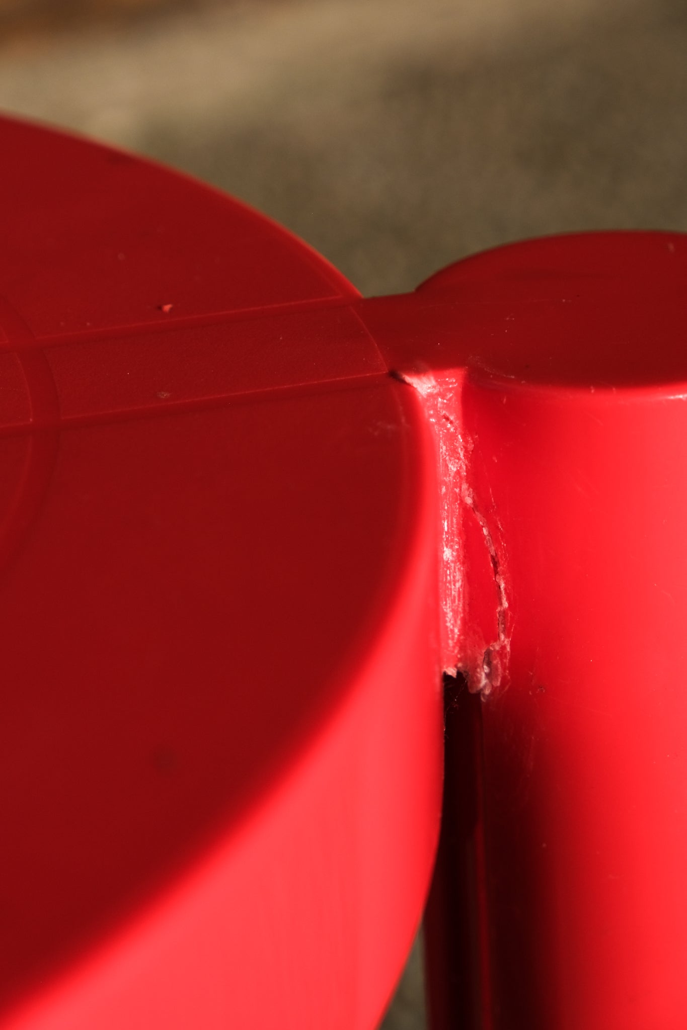 Kartell 'Stooble' Tripod Stool by Anna Castelli Ferrieri – Red, 1980